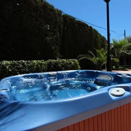 Hotel Hospedium Abril 3*