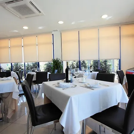 Hotel Hospedium Abril 3*