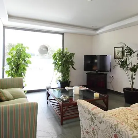 Hospedium Abril Hotel