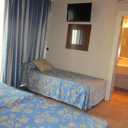 Hospedium Abril Hotel